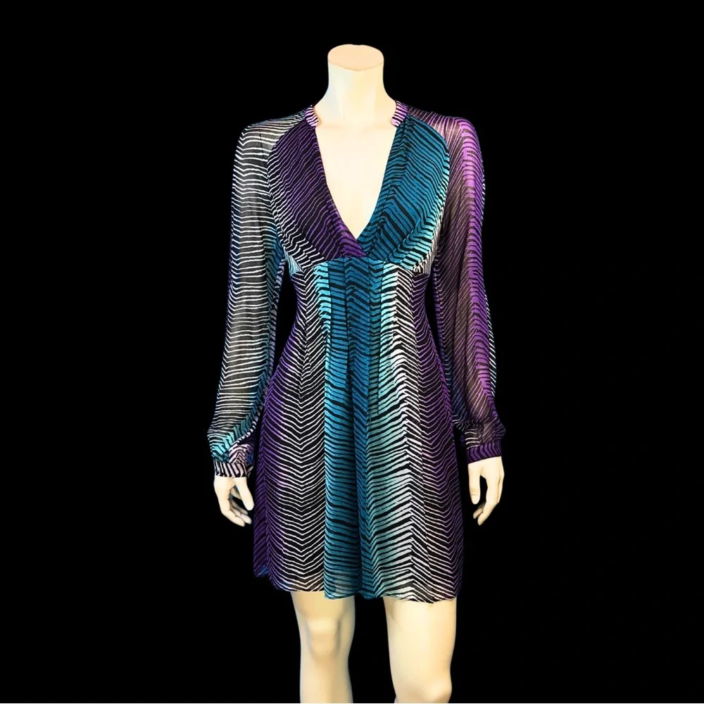 ARMANI Exchange ANIMAL PRINT Deep V SILK Ombré Mini Dress - Picture 9 of 9